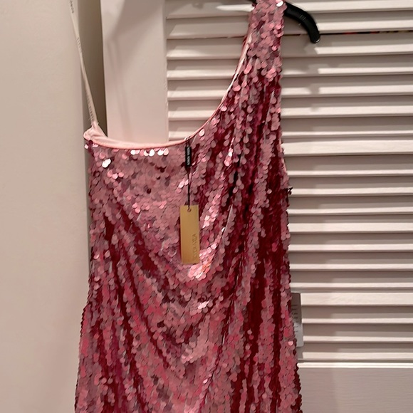 ALEXIA ADMOR One Shoulder Pink Sequin Dress - Picture 1 of 7